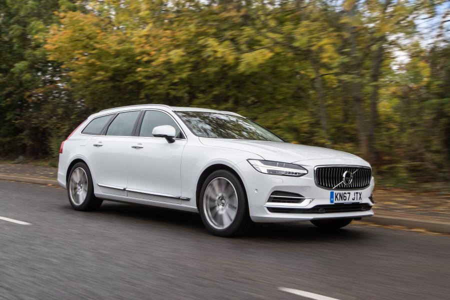  Volvo V90 T8 Inscription 2017 года  (UK) (фото 15 из 28)